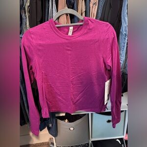 Women's Lululemon Purple Long Sleeve Top. New!